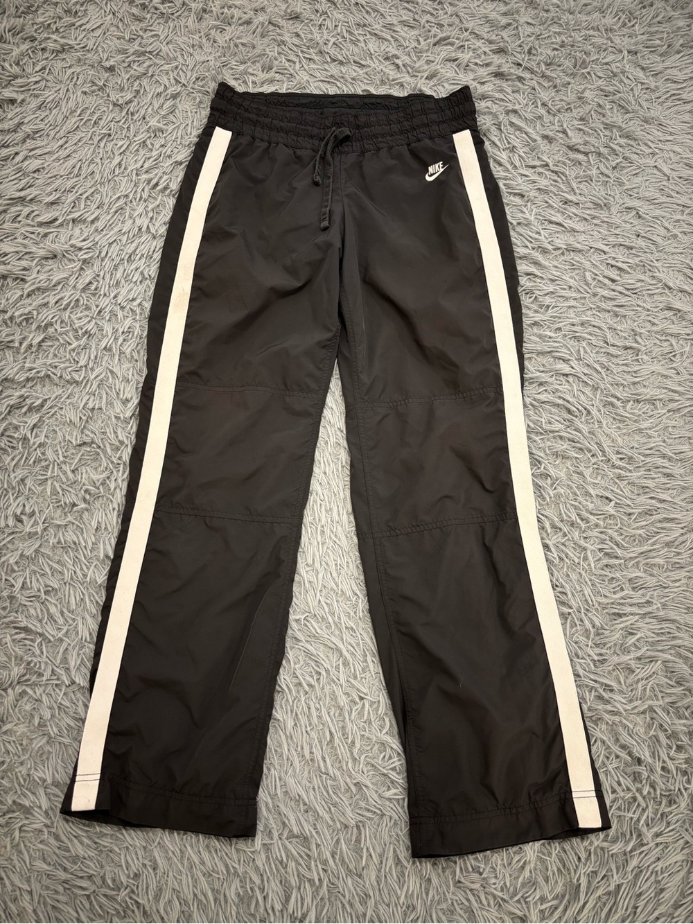Vintage Nike Track Pants Womens Small Black Baggy Lined Wide Leg Windbreaker Y2K
